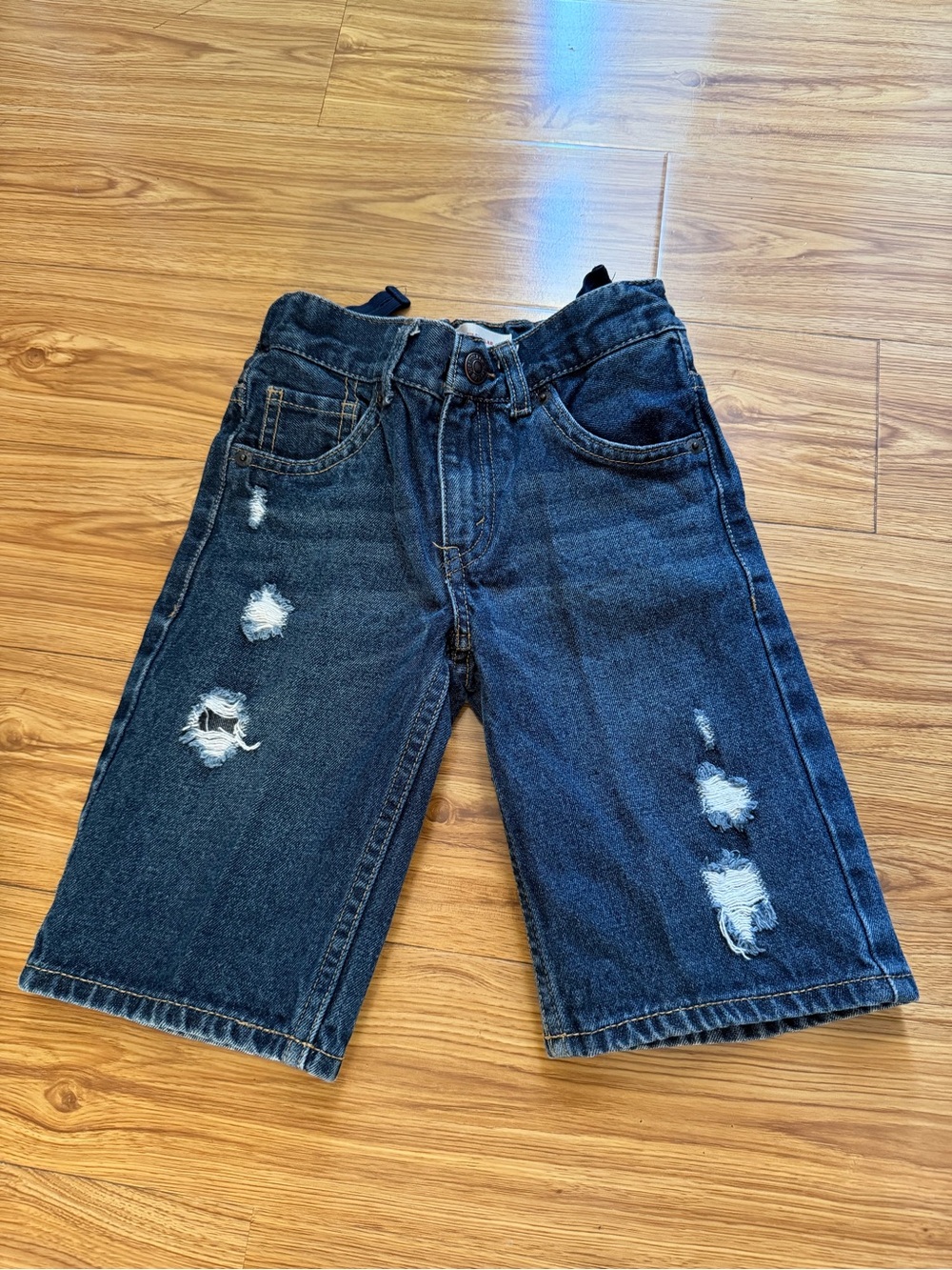 Preloved Levi's Boys Dark Blue Distressed Denim Shorts
